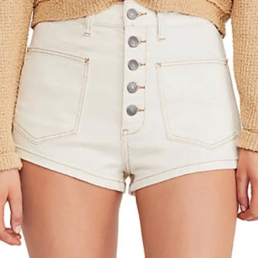 We The Free By Free People High Rise Women’s Cream Bridgette Shorts - Picture 6 of 11